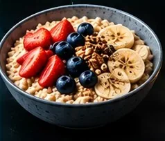 Oatmeal with berries and banana